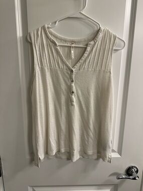 Kuhl Brisa Tank - Women’s medium, off white/cream